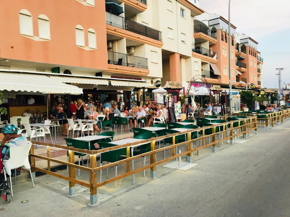 Lovely Apartment In Playa Flamenca Orihuela Exterior foto