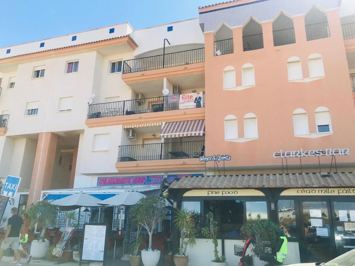 Lovely Apartment In Playa Flamenca Orihuela Exterior foto
